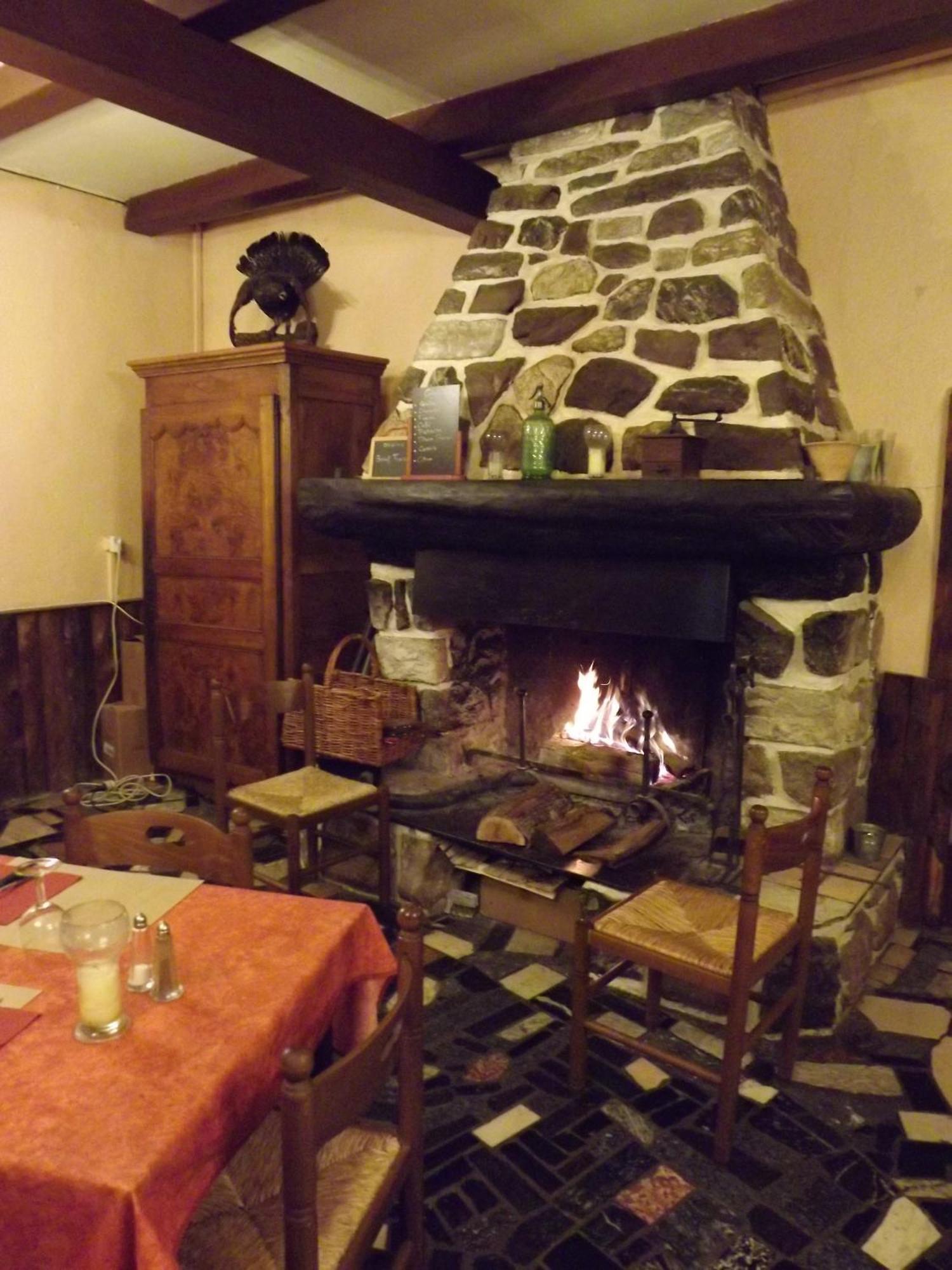 Auberge La Bergerie Sainte Marie de Campan Bagian luar foto
