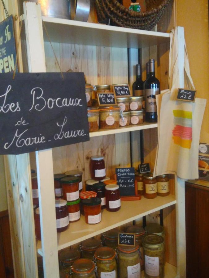 Auberge La Bergerie Sainte Marie de Campan Bagian luar foto